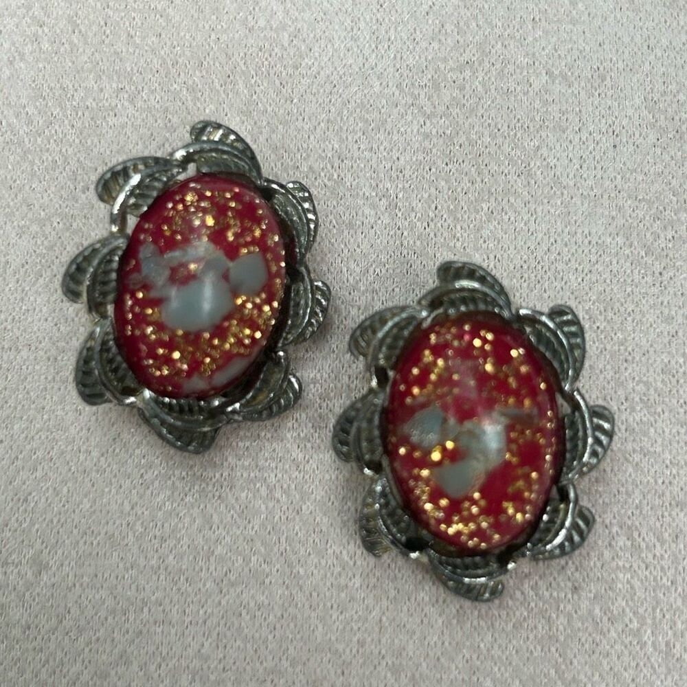 Vintage Confetti Lucite Cabochon Clip Earrings Red Oval & Silver-tone Base